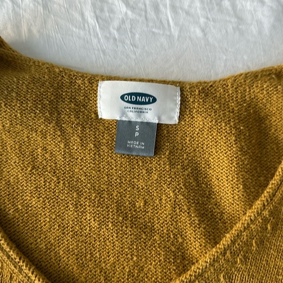 Old Navy Gold V-Neck Sweater Sz SM - Picture 4 of 4